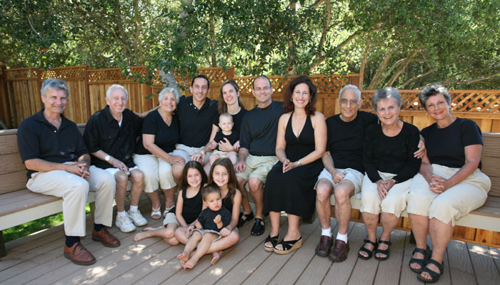 Last weekend I photographed a family portrait session for the Ewig family